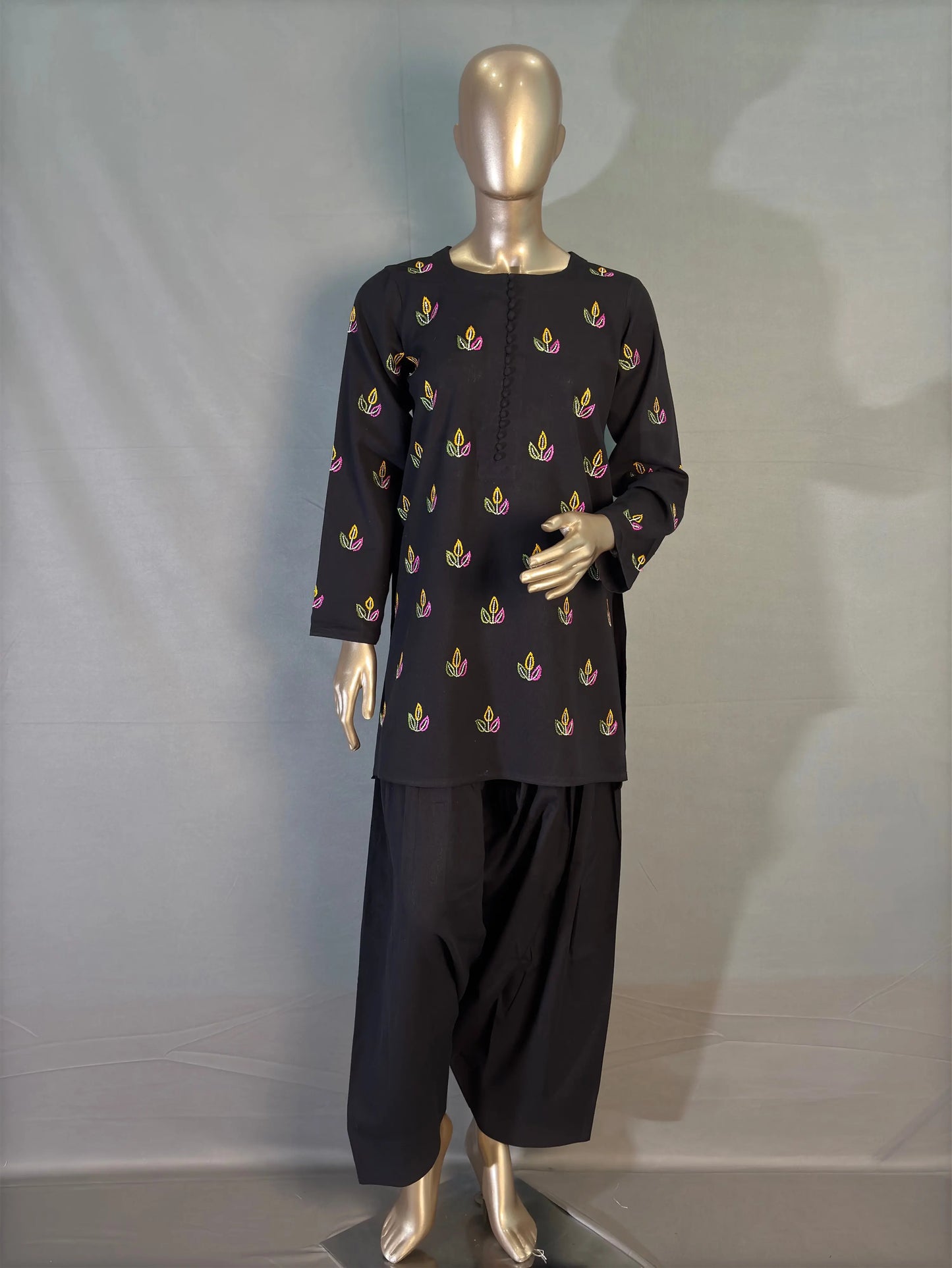 Farsi Style Pakistani Kurta Set- Black with Embroidery work kihums clothing
