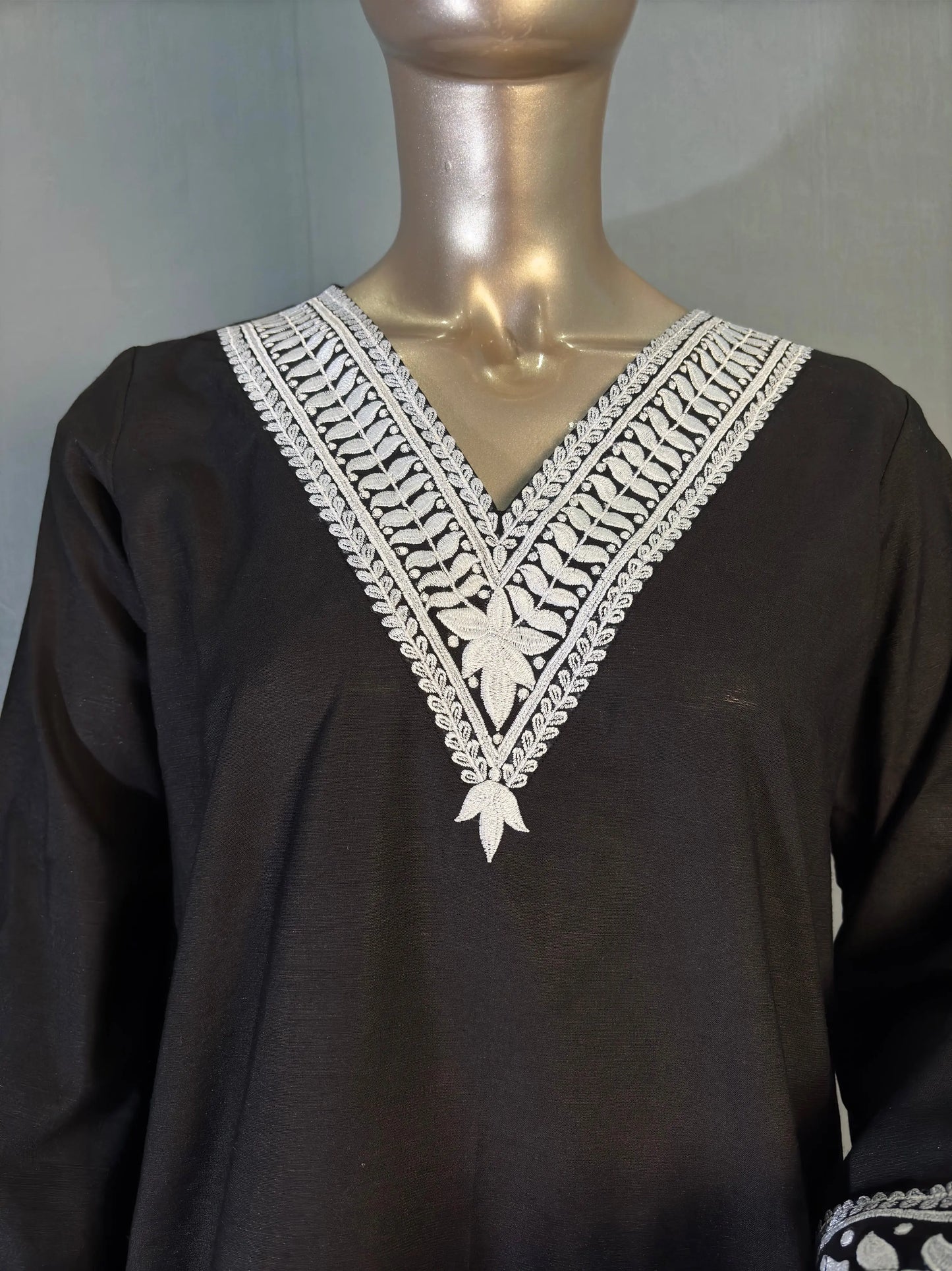 Black with White Thread Embroidered Pakistani Style Oversized Co-ord set kihums clothing
