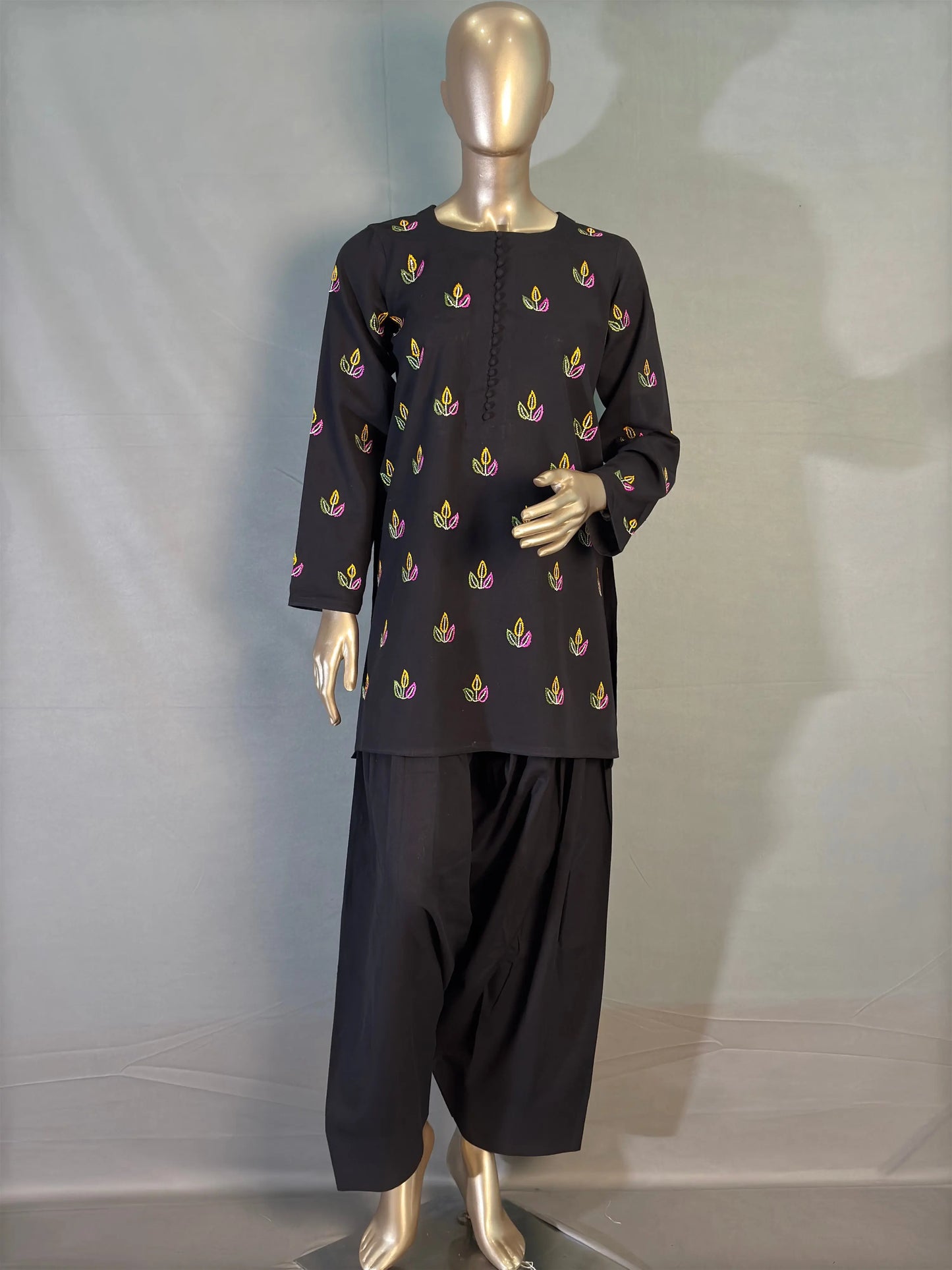 Farsi Style Pakistani Kurta Set- Black with Embroidery work kihums clothing