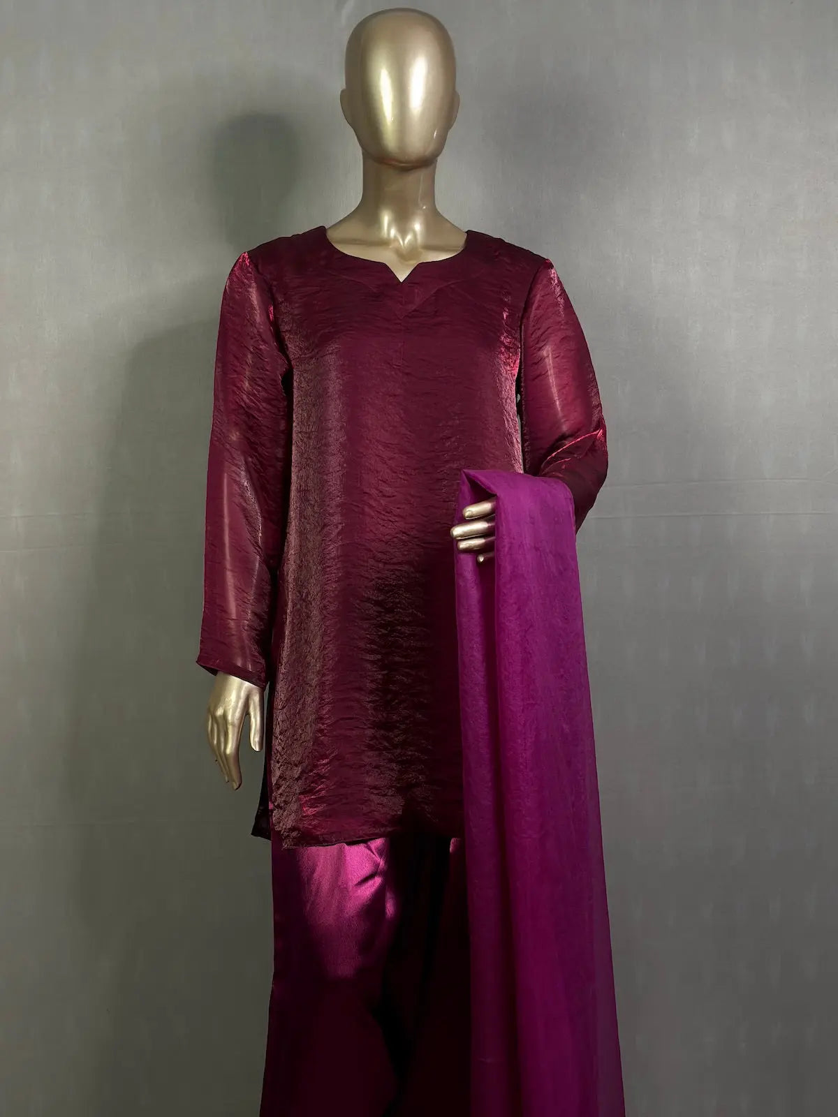 MEHRU Magenta Farshi Shalwar Pakistani Kurta Set | Best Pakistani Kurta Sets for women kihums clothing