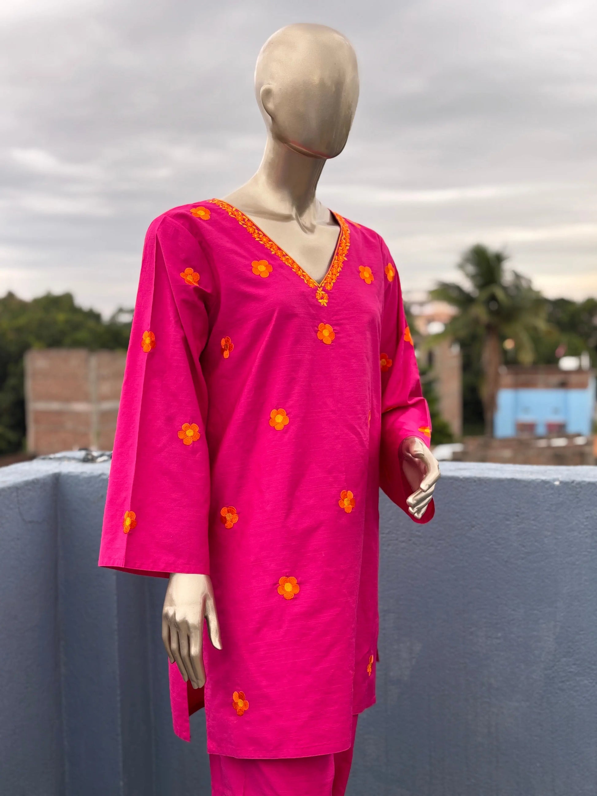 Hot Pink- Pakistani Silhouette Floral Embroidery Kurta Set kihums clothing