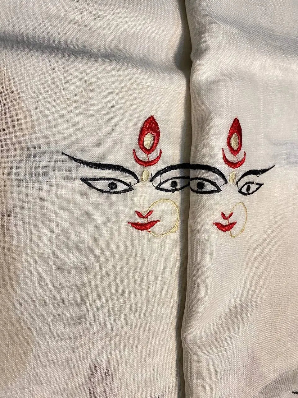White Handwoven Linen Saree with Embroidery Work | Zari Border | KIHUMS Saree kihums clothing