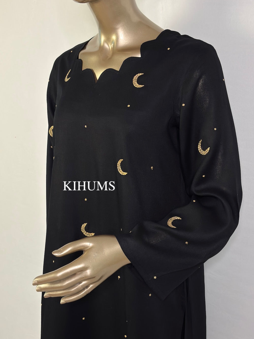 CHAND SIFARISH Three Piece Kurta Sets for women | Embroidery work