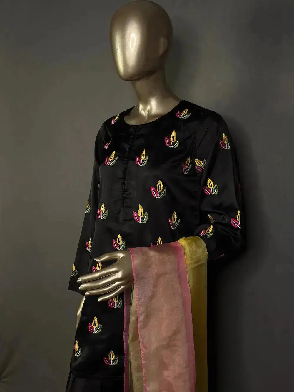 Black Farsi Pakistani Kurta Set | Embroidery work | Best Pakistani Kurta Sets for women (Copy) kihums clothing