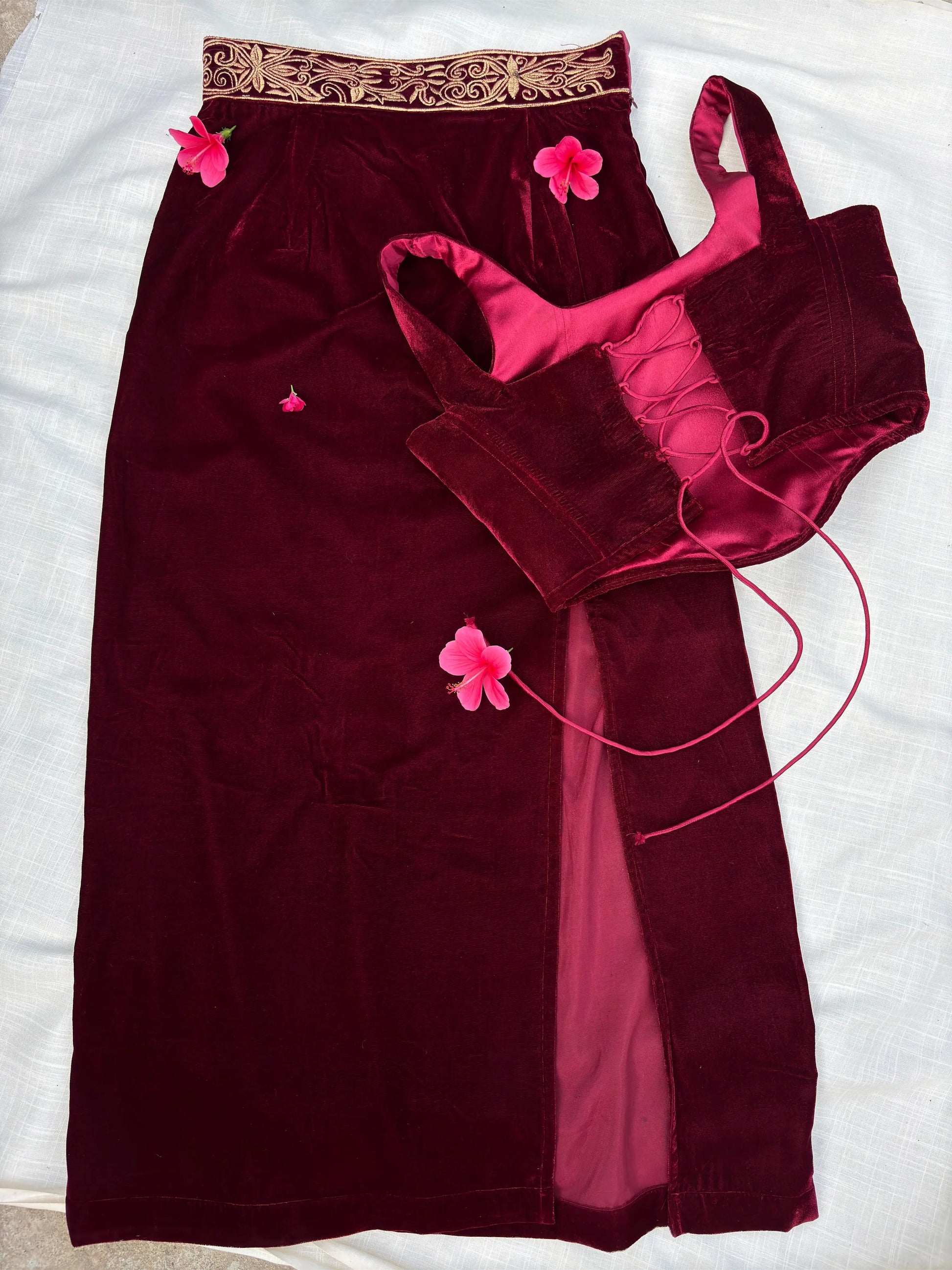 Elegant Microvelvet Embroidered Skirt with Zari Detailing kihums clothing