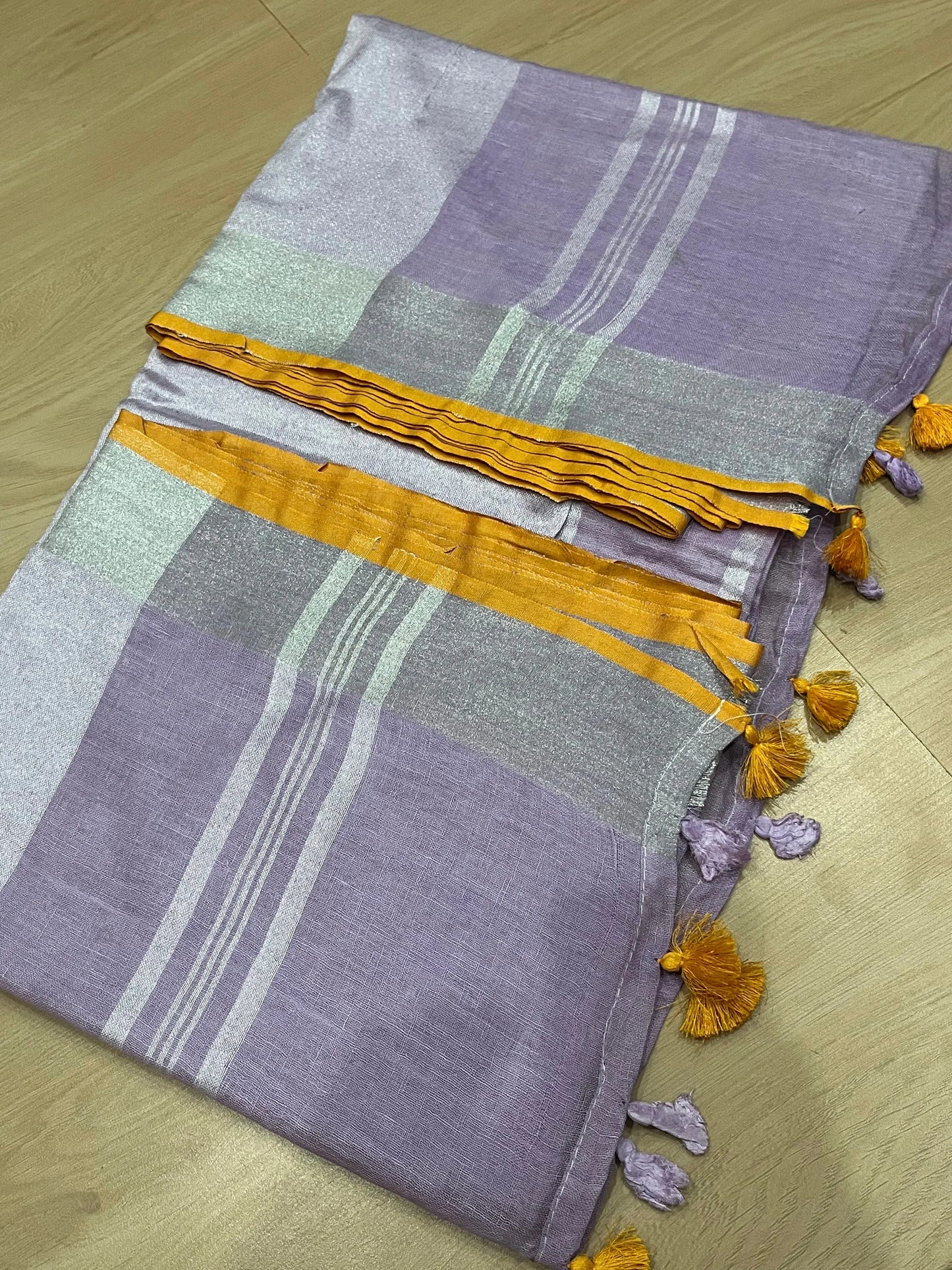Light Lavender shade Handwoven organic Linen Saree | Silver Zari border| KIHUMS Saree kihums clothing