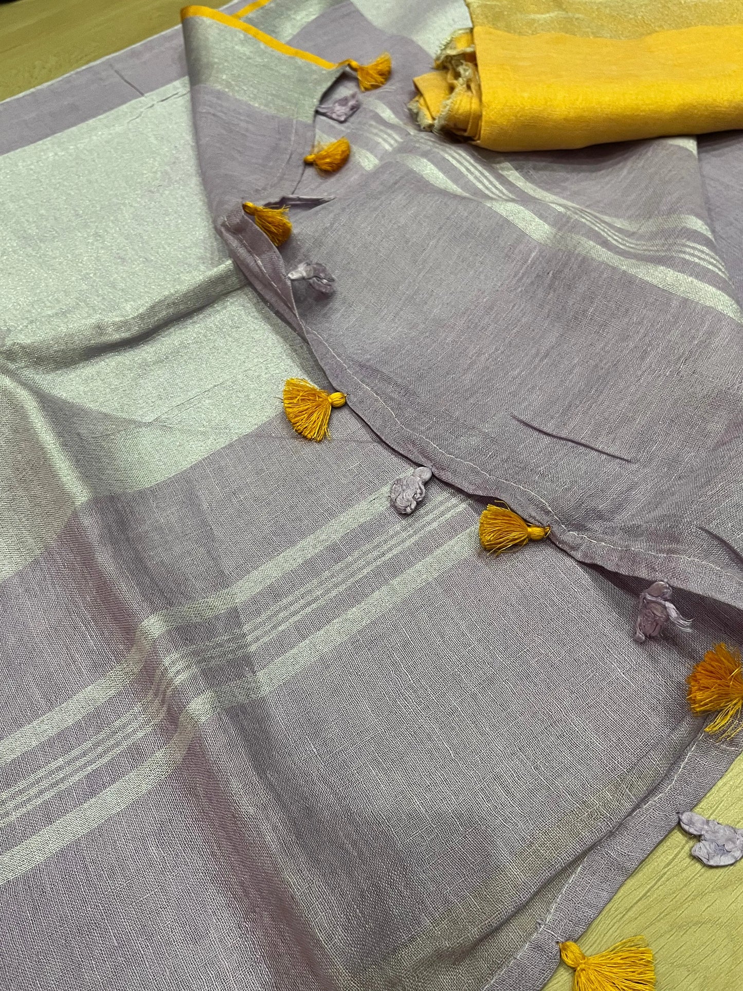 Light Lavender shade Handwoven organic Linen Saree | Silver Zari border| KIHUMS Saree kihums clothing
