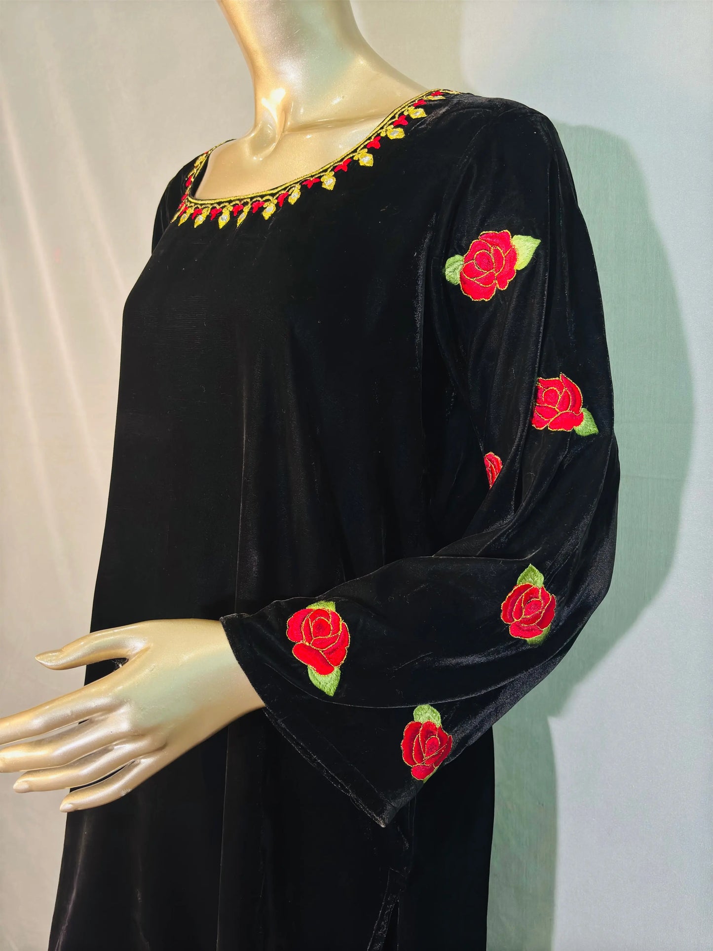 Black Zari Embroidered Velvet Pakistani Style Co-ord sets | Kurta with Palazzos kihums clothing