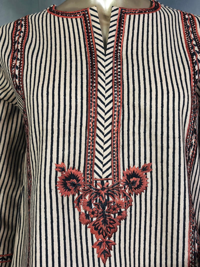 SURAIYYA - Embroidered Kurta Set