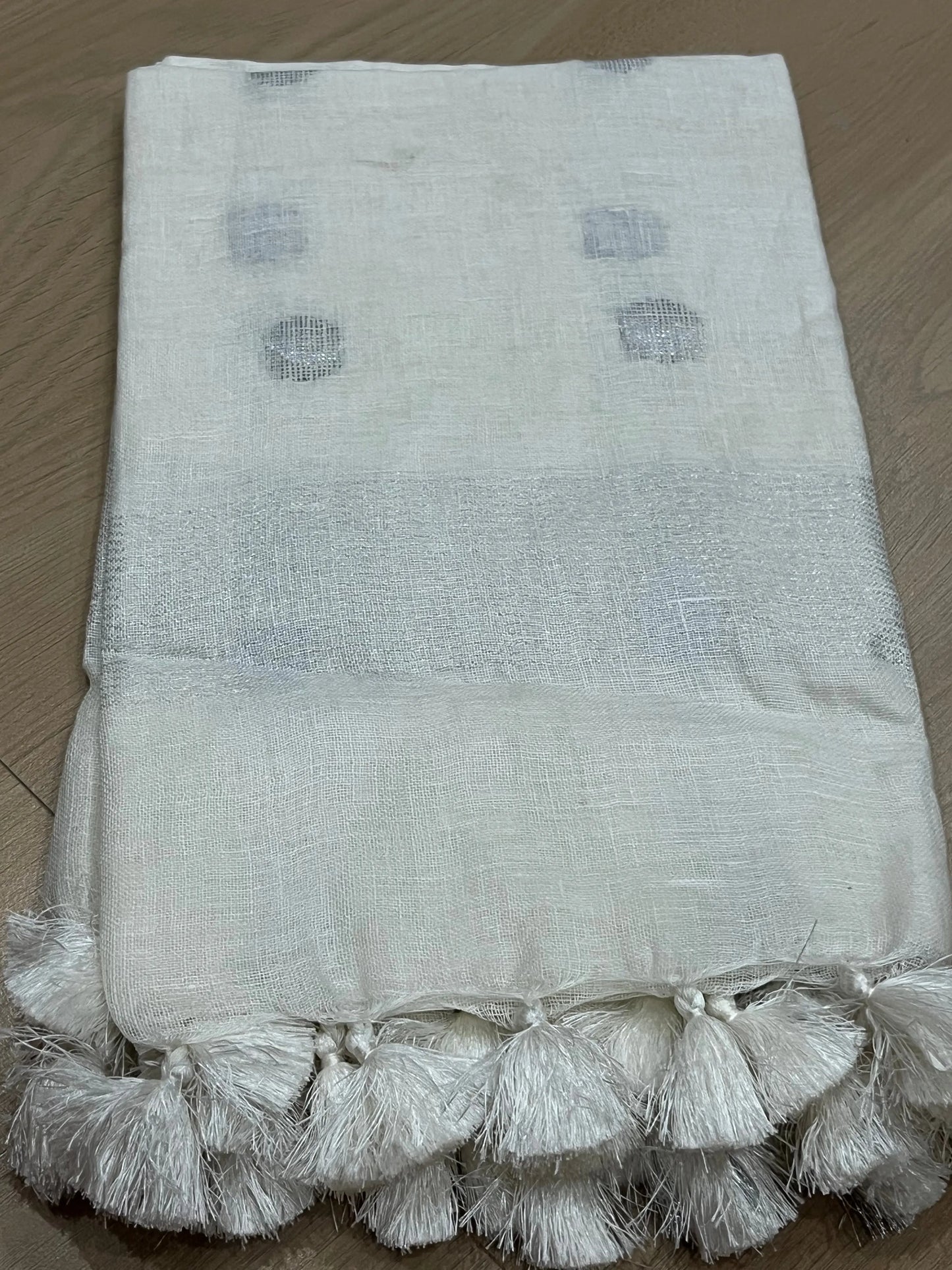 LINEN DUPATTA: White Linen Dupatta with zari motif & silver zari border with Tassels | KIHUMS Dupatta kihums clothing