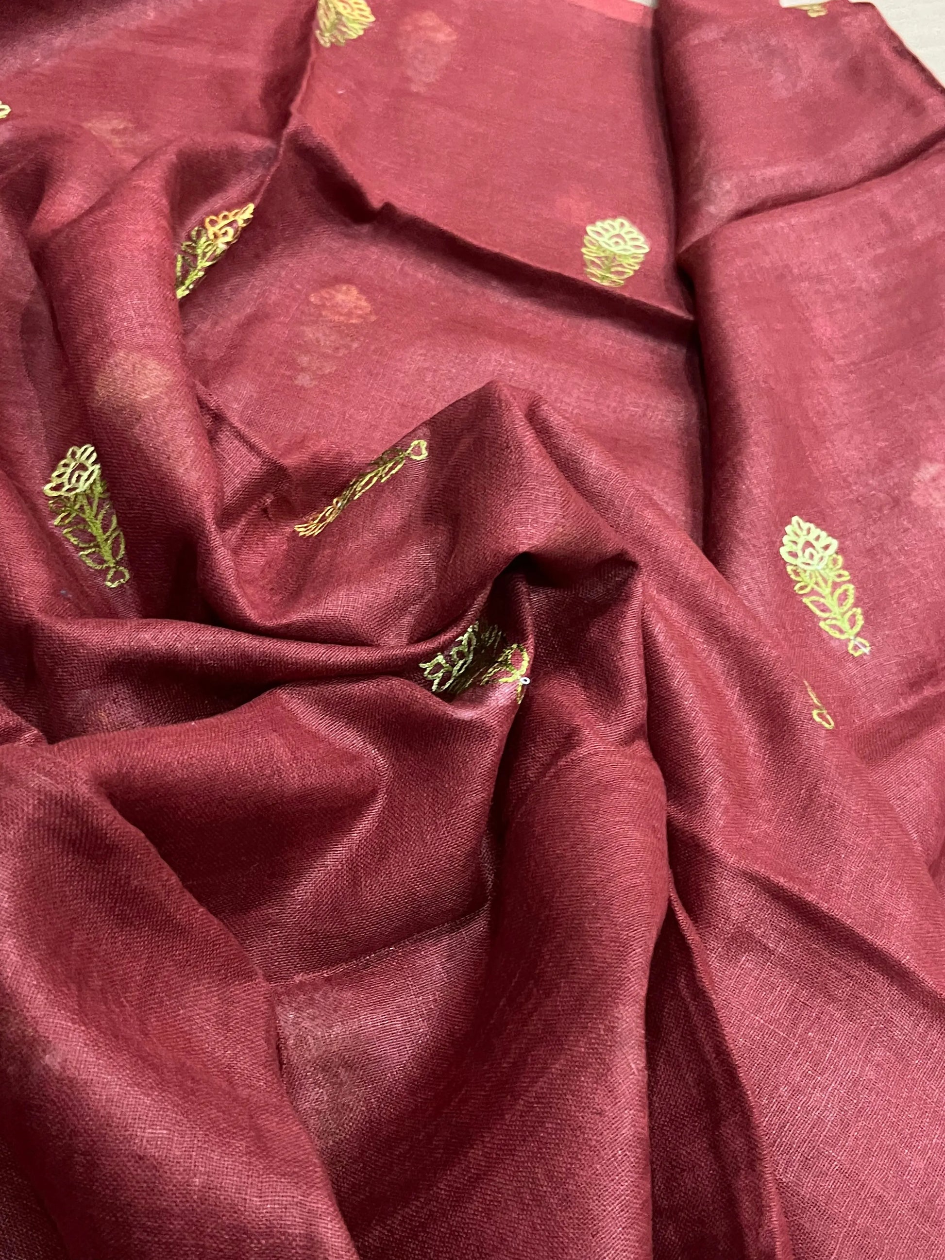 LINEN DUPATTA: Chocolate Linen Dupatta with embroidered flower with Tassels | KIHUMS Dupatta kihums clothing