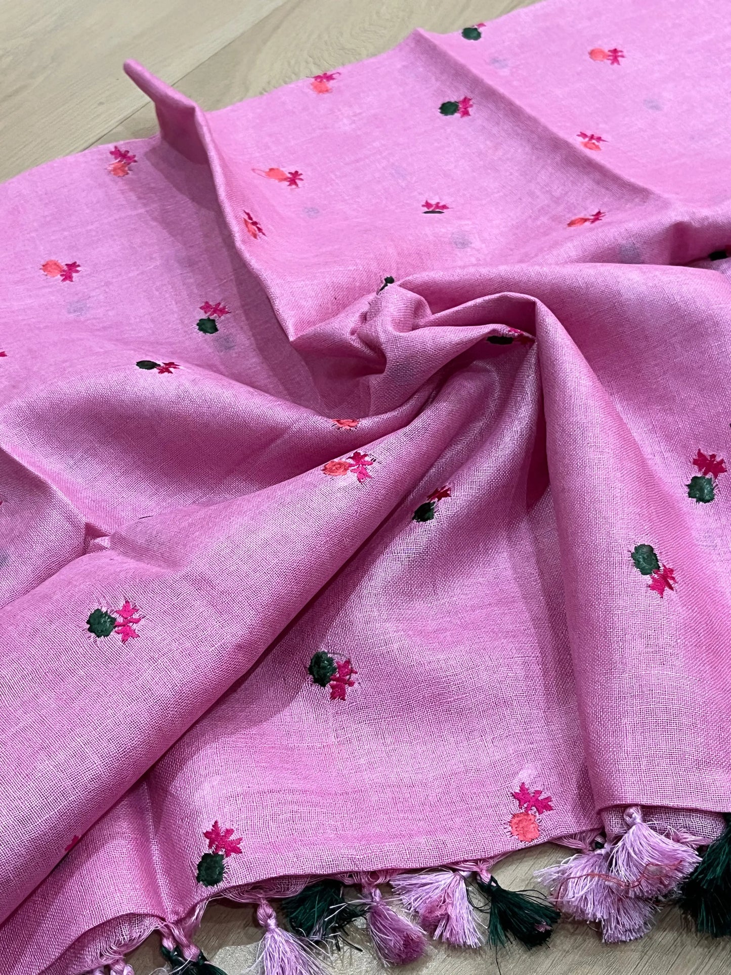 LINEN DUPATTA: Pink Linen Dupatta with embroidered flower with Tassels | KIHUMS Dupatta