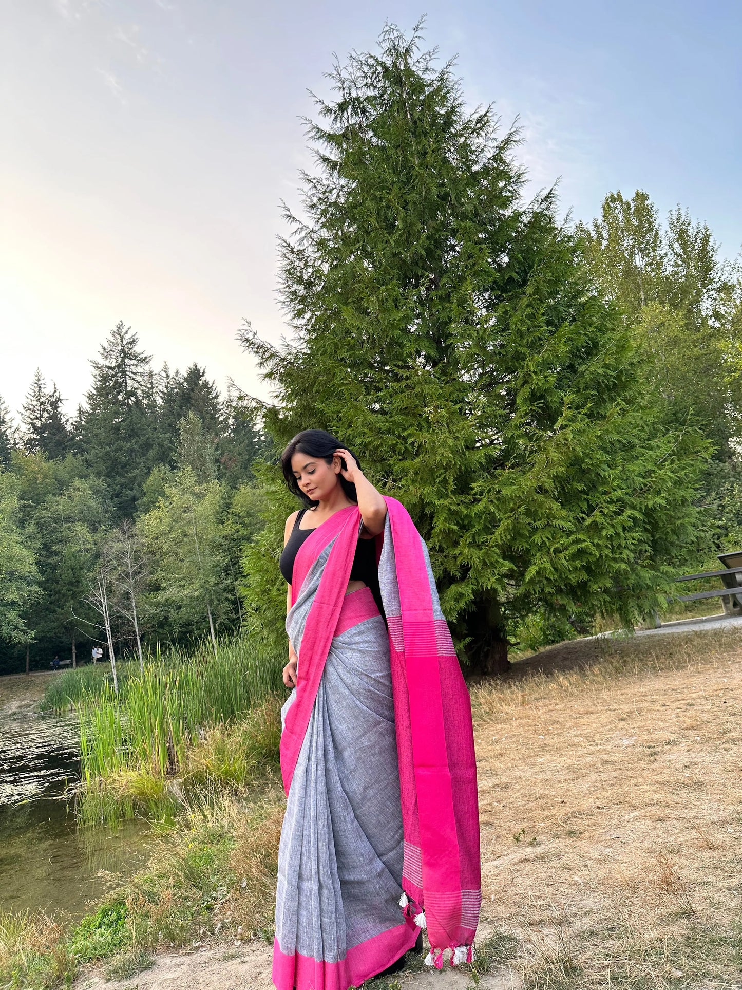 Grey Handwoven organic Linen Saree | Pink border| KIHUMS Saree kihums clothing