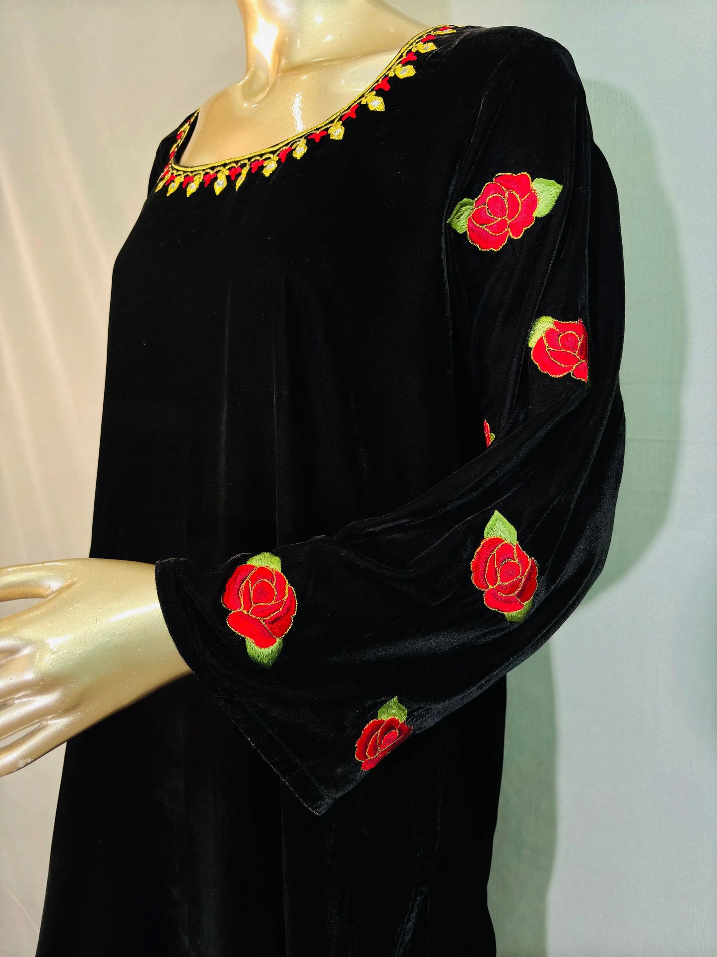 Black Zari Embroidered Velvet Pakistani Style Co-ord sets | Kurta with Palazzos kihums clothing