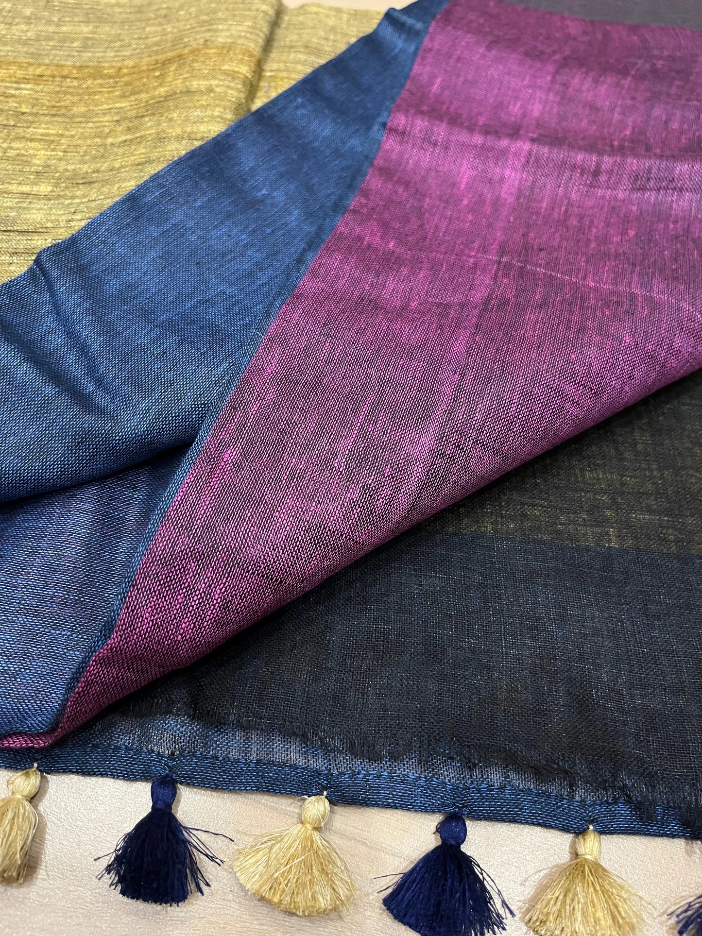 Dual shade half and half Handwoven organic Linen Saree | Contrast blouse | KIHUMS Saree kihums clothing