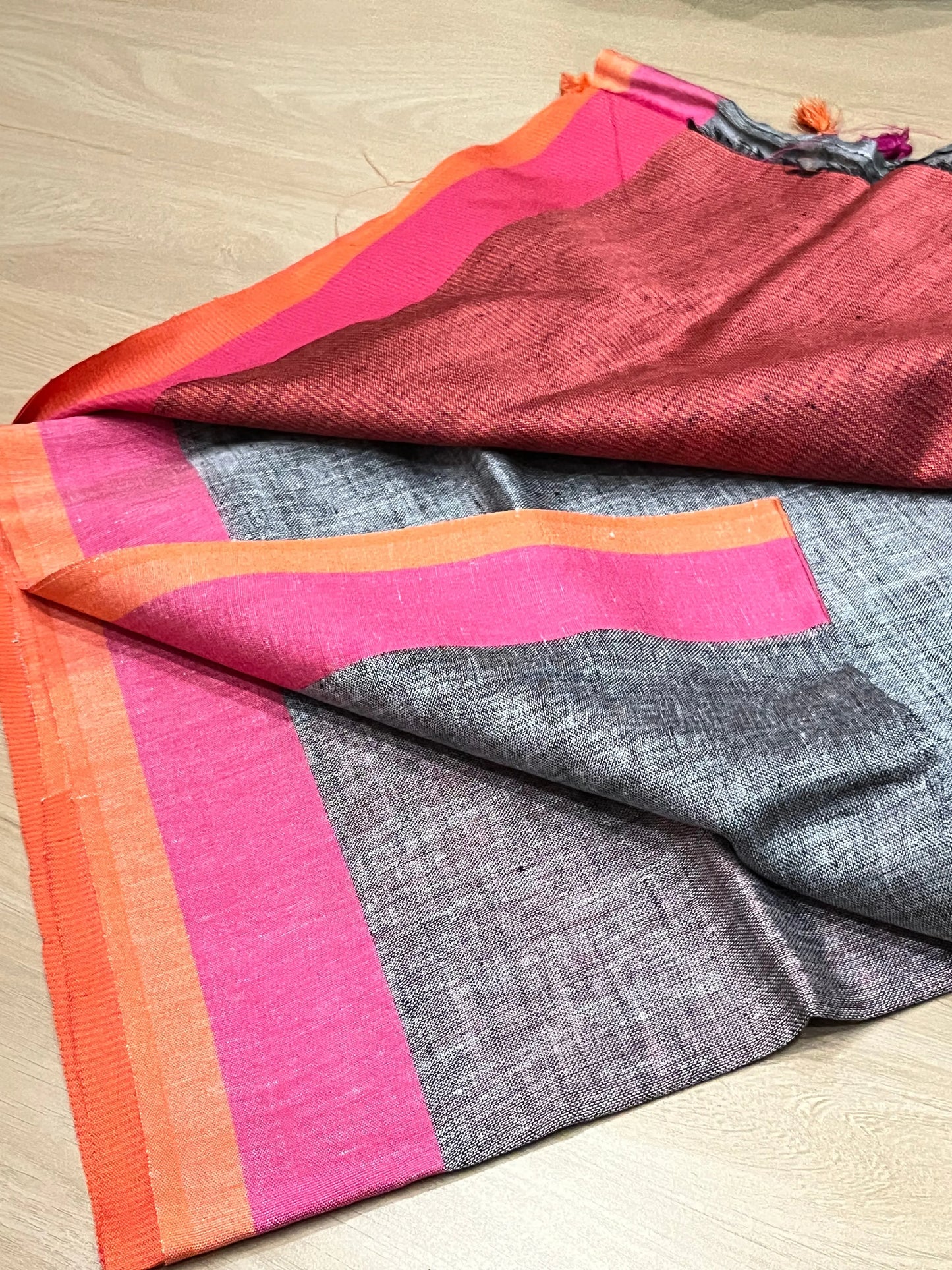 Grey shade Handwoven organic Linen Saree | Contrast border| KIHUMS Saree kihums clothing
