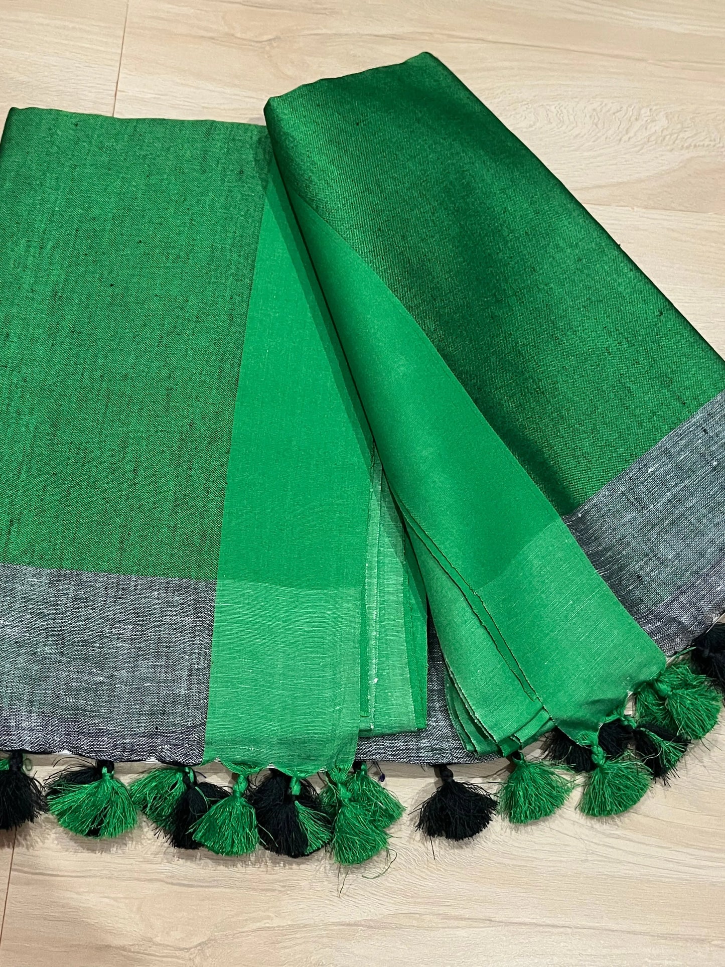 Grey shade Handwoven organic Linen Saree | Contrast border| KIHUMS Saree kihums clothing