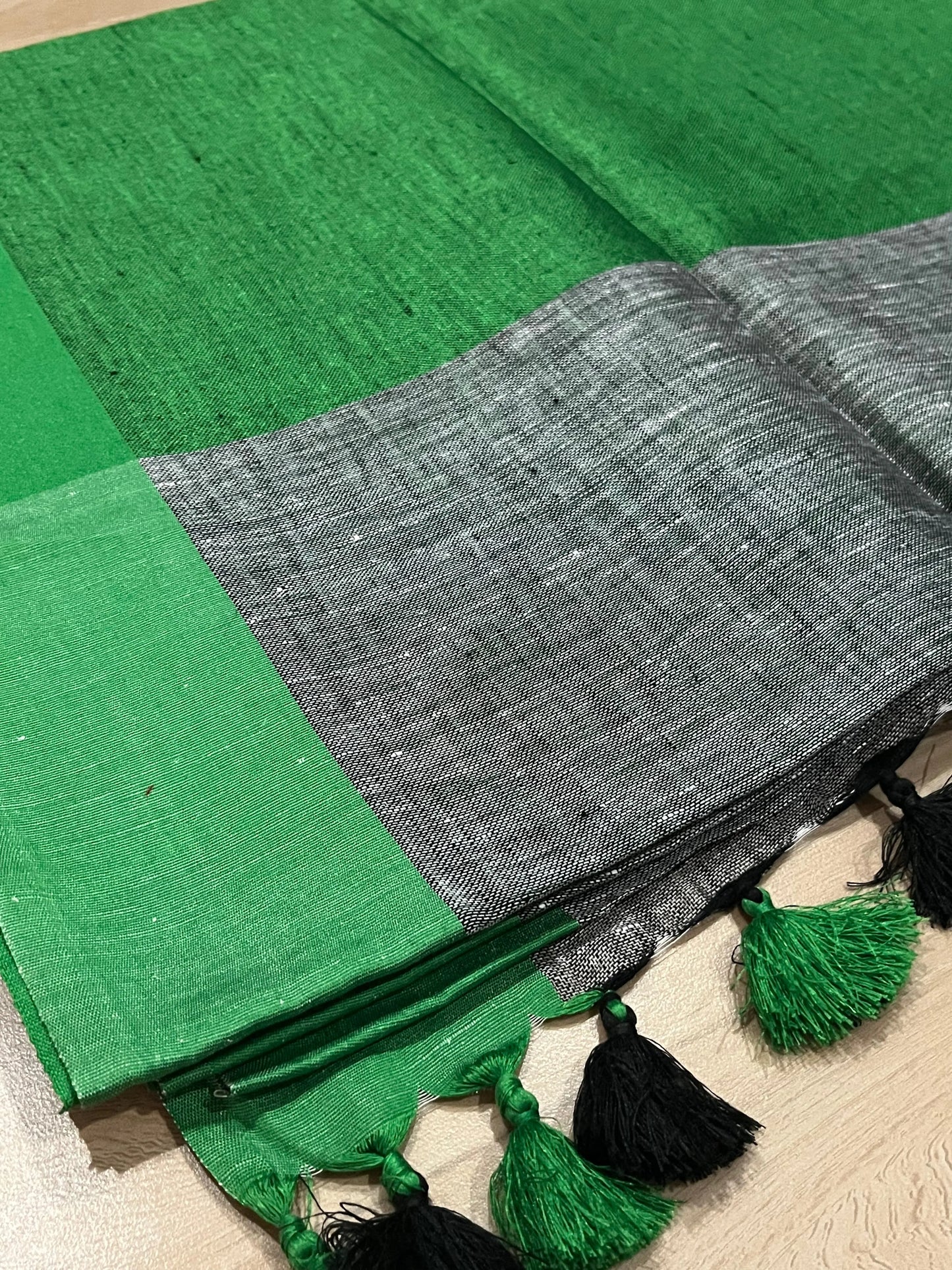 Grey shade Handwoven organic Linen Saree | Contrast border| KIHUMS Saree kihums clothing