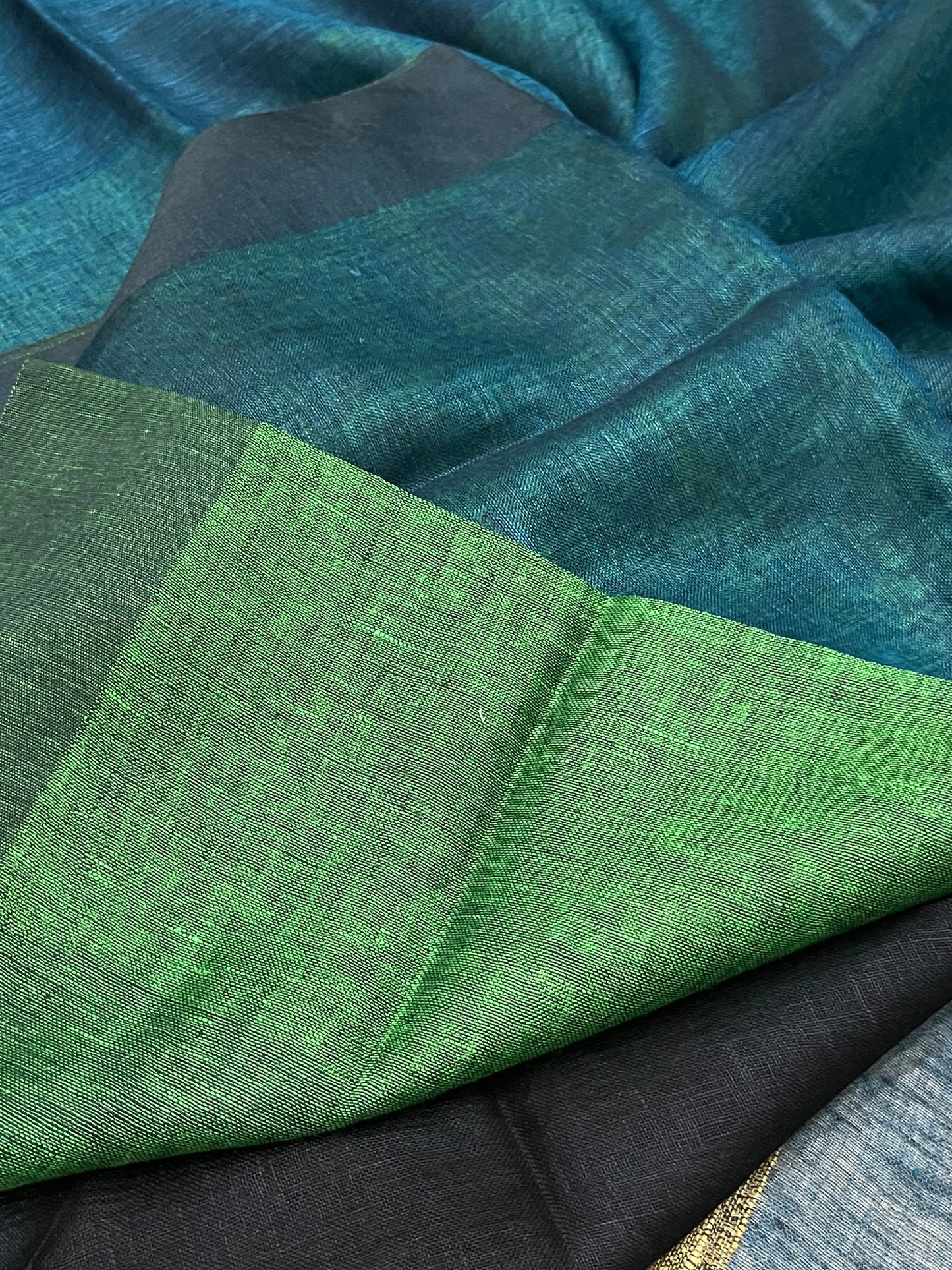 Dark Green & Light green Handwoven organic Linen Saree | Contrast pallu | KIHUMS Saree kihums clothing