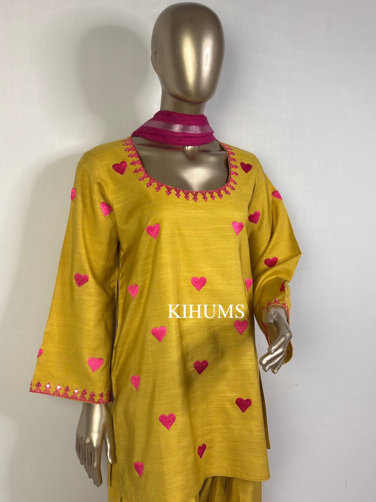 DIL SE Heart Embroidered Farshi Shalwar