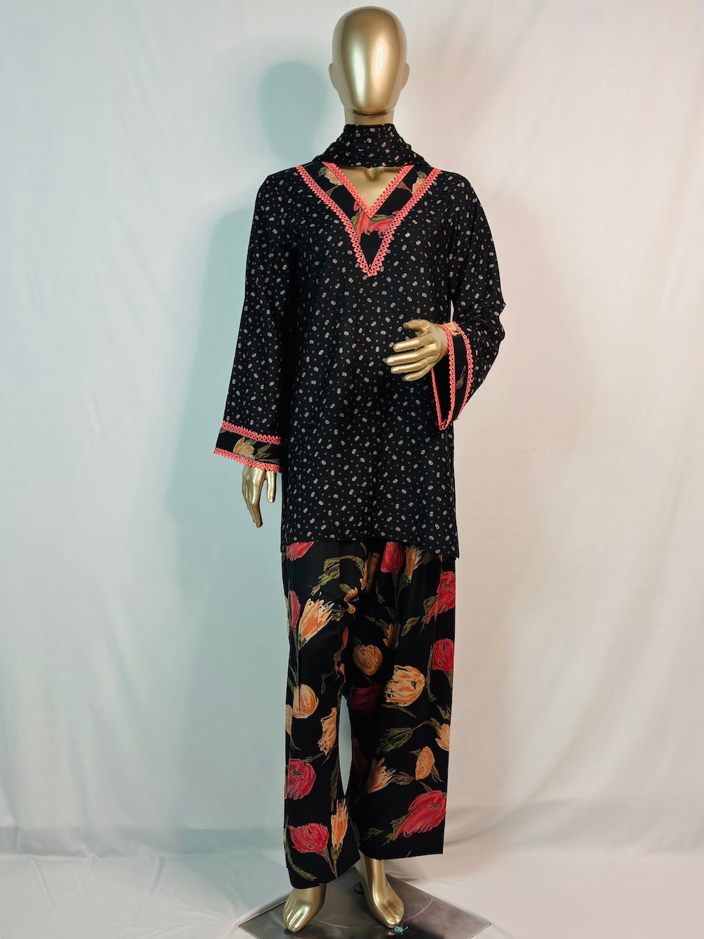 BASERA Floral Printed Farshi Shalwar