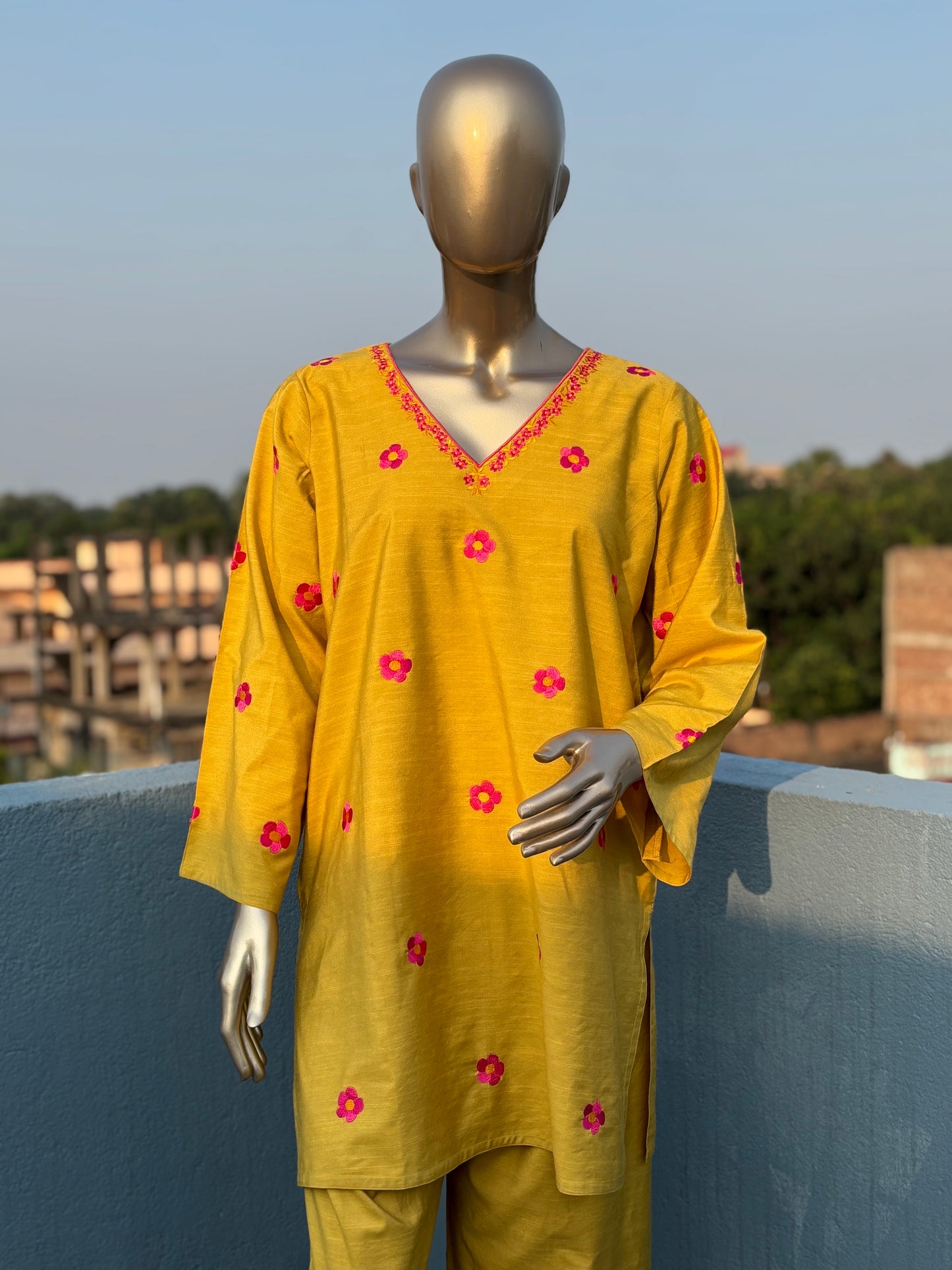 Lime Yellow- Pakistani Silhouette Floral Embroidery Kurta Set