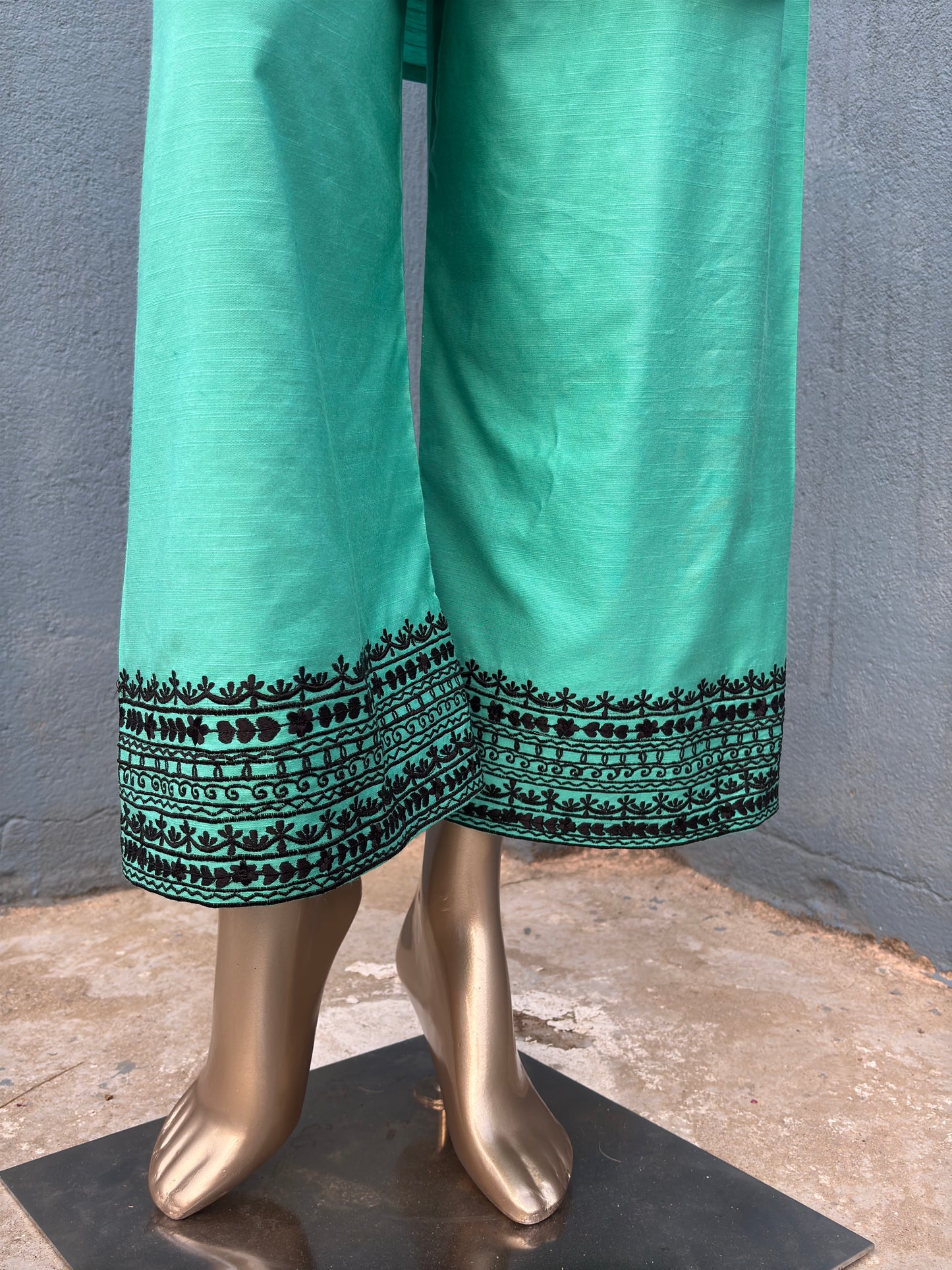 Green with Black Embroidered Pakistani Style Co-ord sets