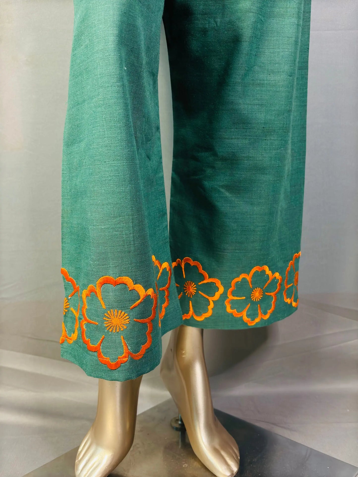 Green Shade- Stylish & Trendy Embroidered kurta set for women kihums clothing