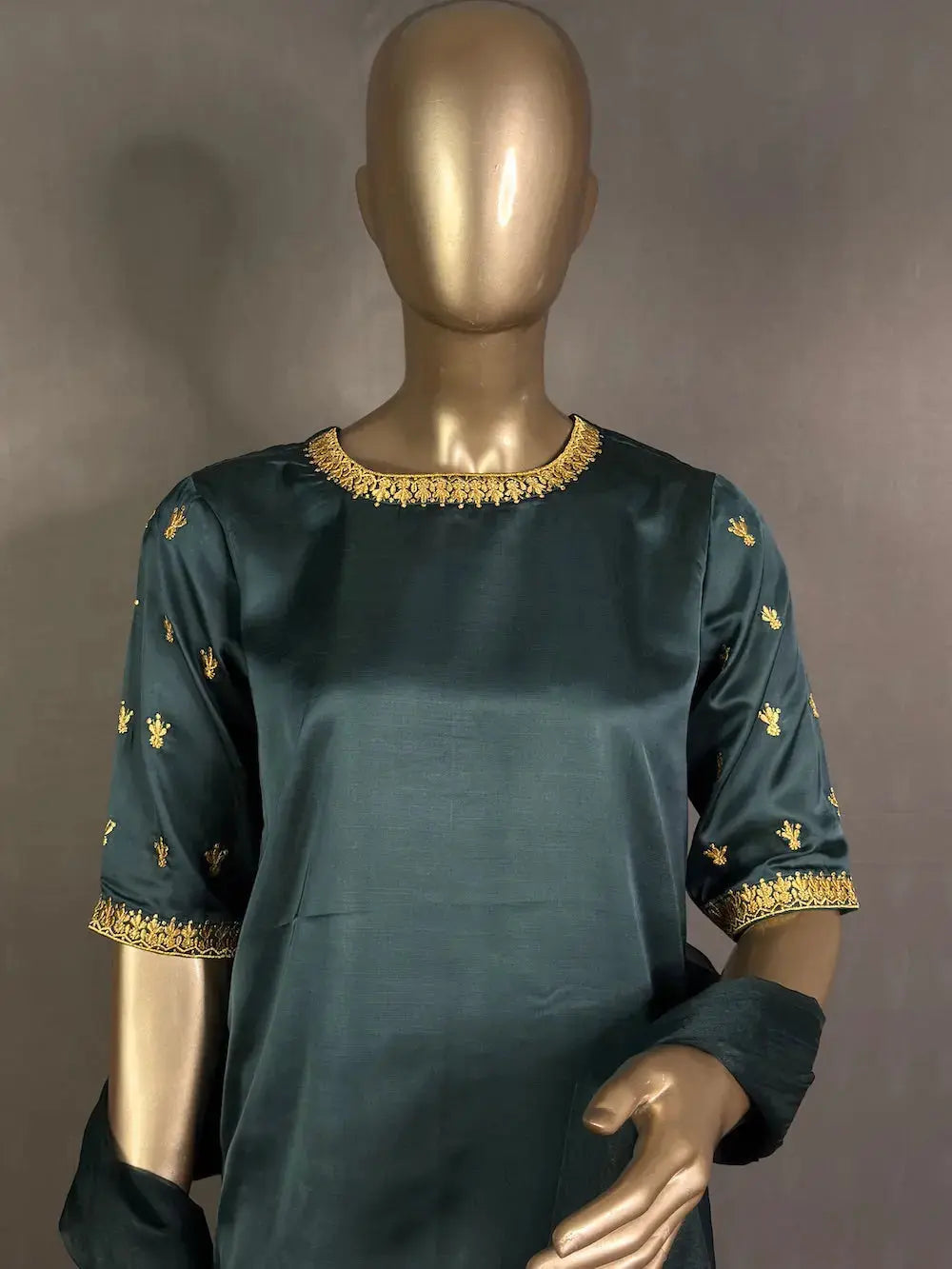 Farsi Style Pakistani Kurta Set | Embroidery work | Best Pakistani Kurta Sets for women kihums clothing