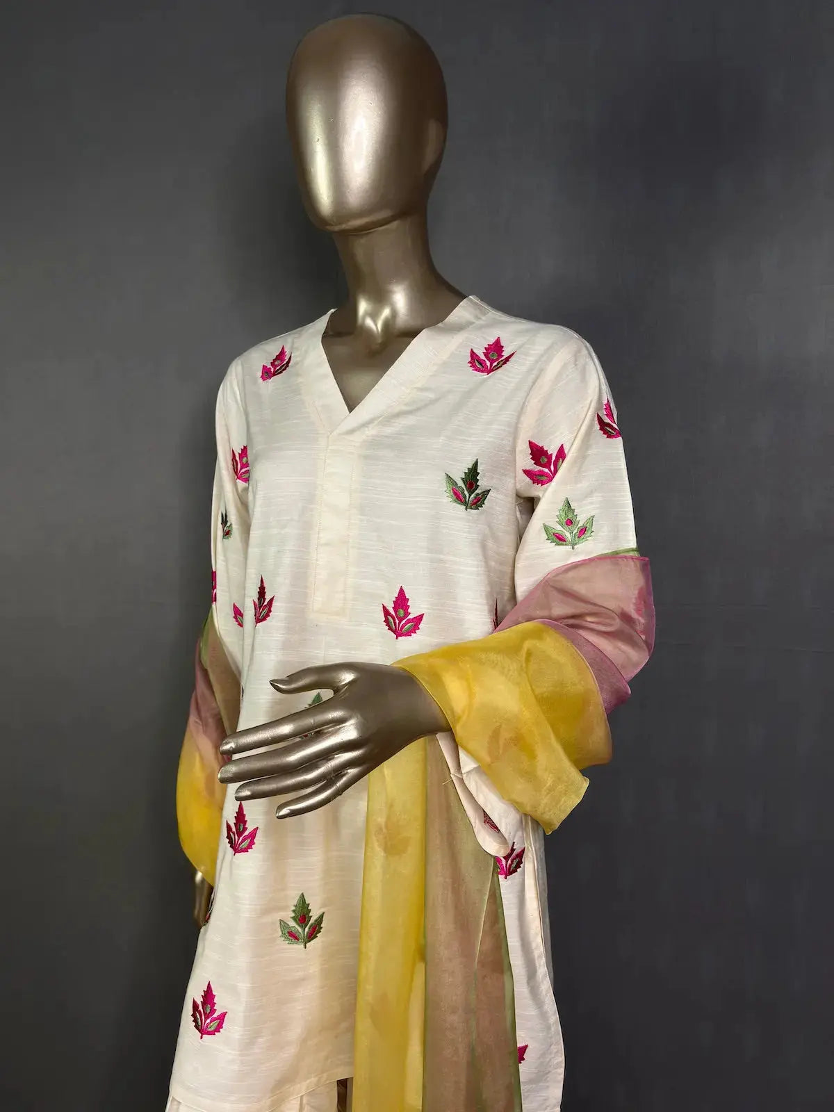SHARJEENA Farsi Style Pakistani Kurta Set | Embroidery work | Best Pakistani Kurta Sets for women (Copy) kihums clothing