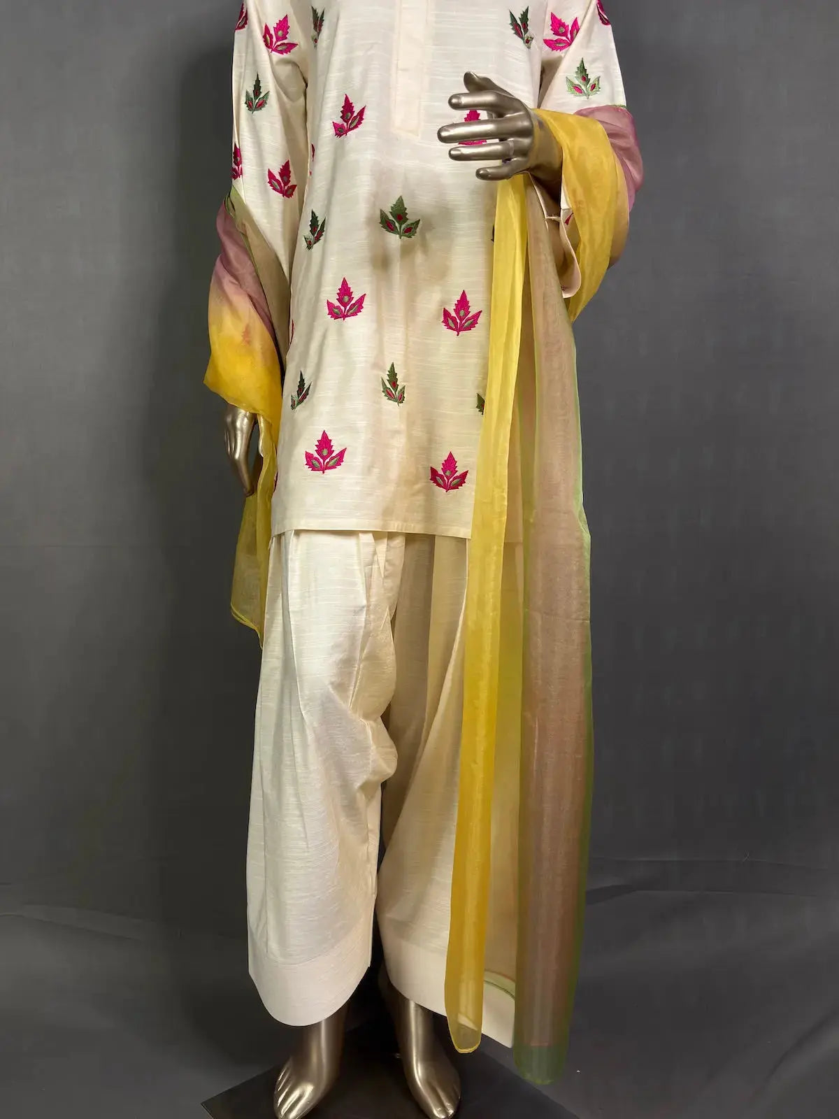 SHARJEENA Farsi Style Pakistani Kurta Set | Embroidery work | Best Pakistani Kurta Sets for women (Copy) kihums clothing