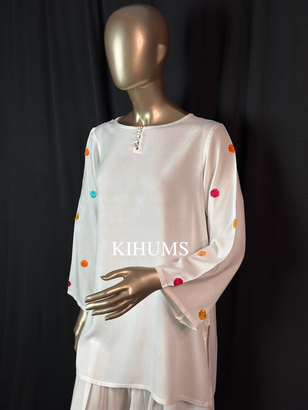 AIRA Embroidered Farshi Shalwar