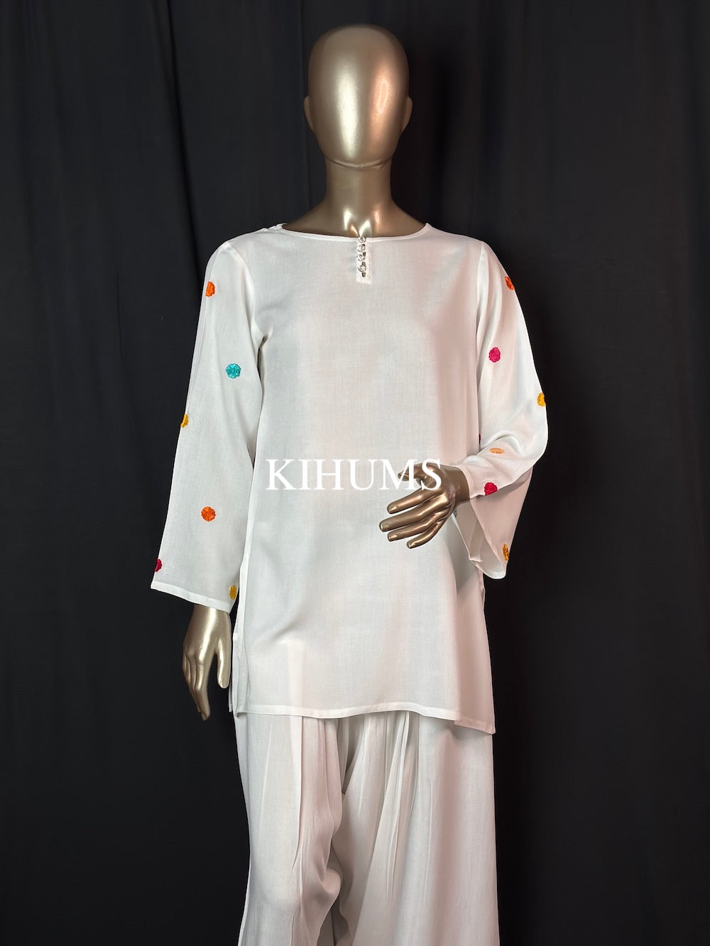 AIRA Embroidered Farshi Shalwar