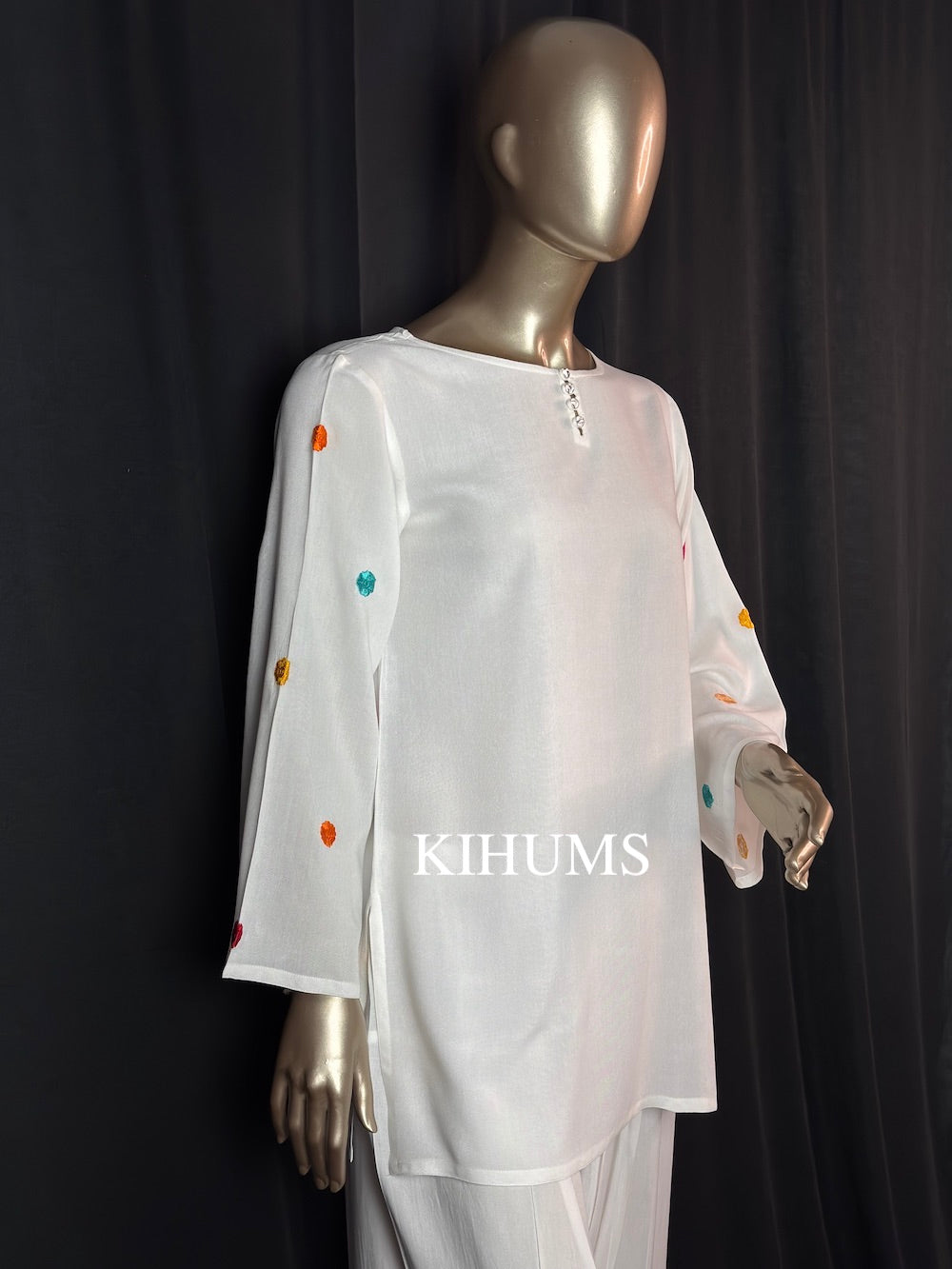 AIRA Embroidered Farshi Shalwar