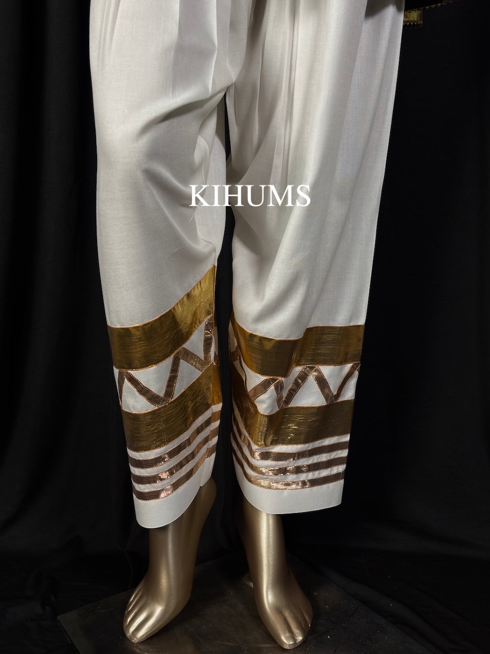 SUNEHRI White Gota Set