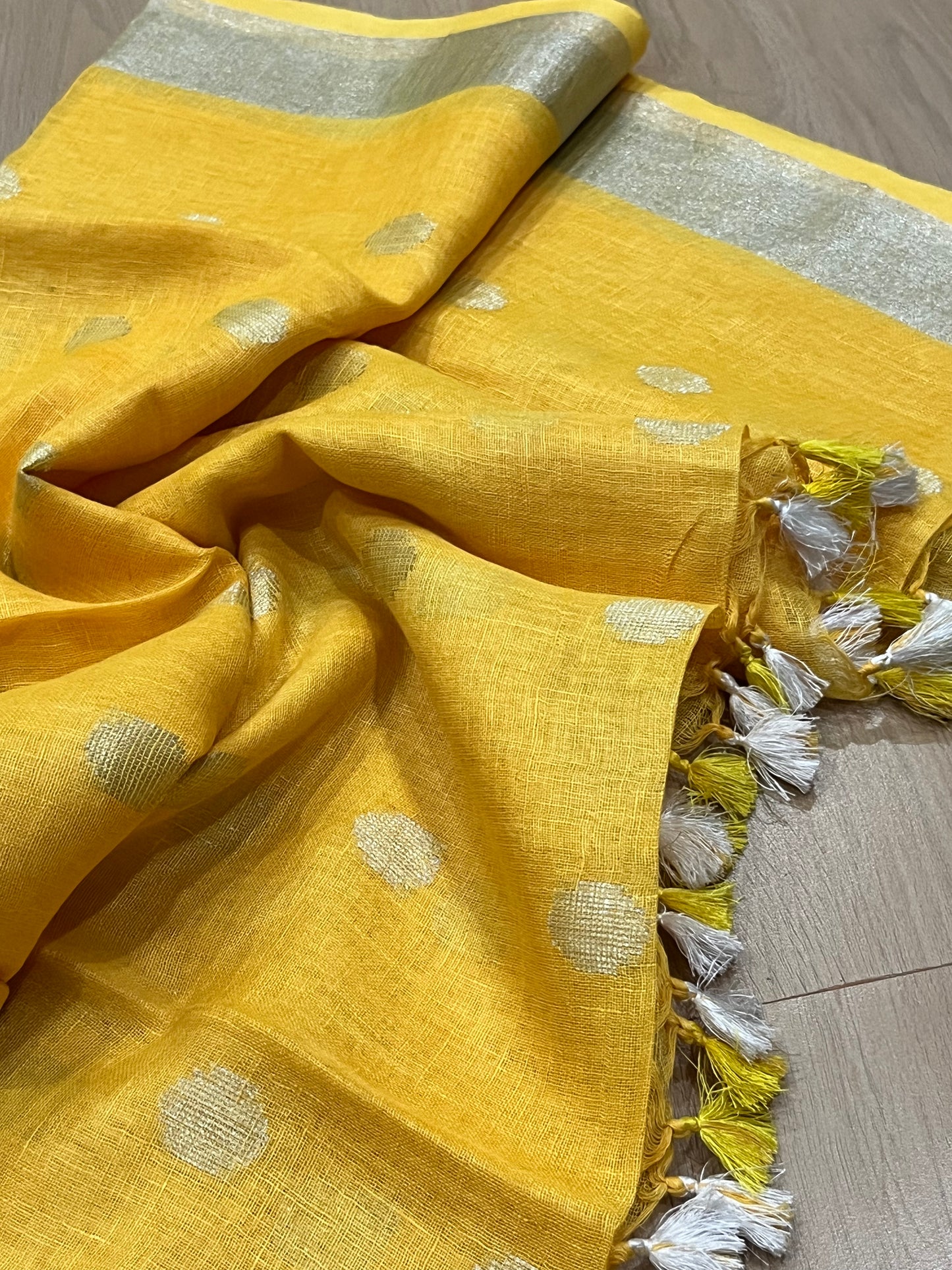 LINEN DUPATTA: Yellow Linen Dupatta with zari motif & silver zari border with Tassels | KIHUMS Dupatta