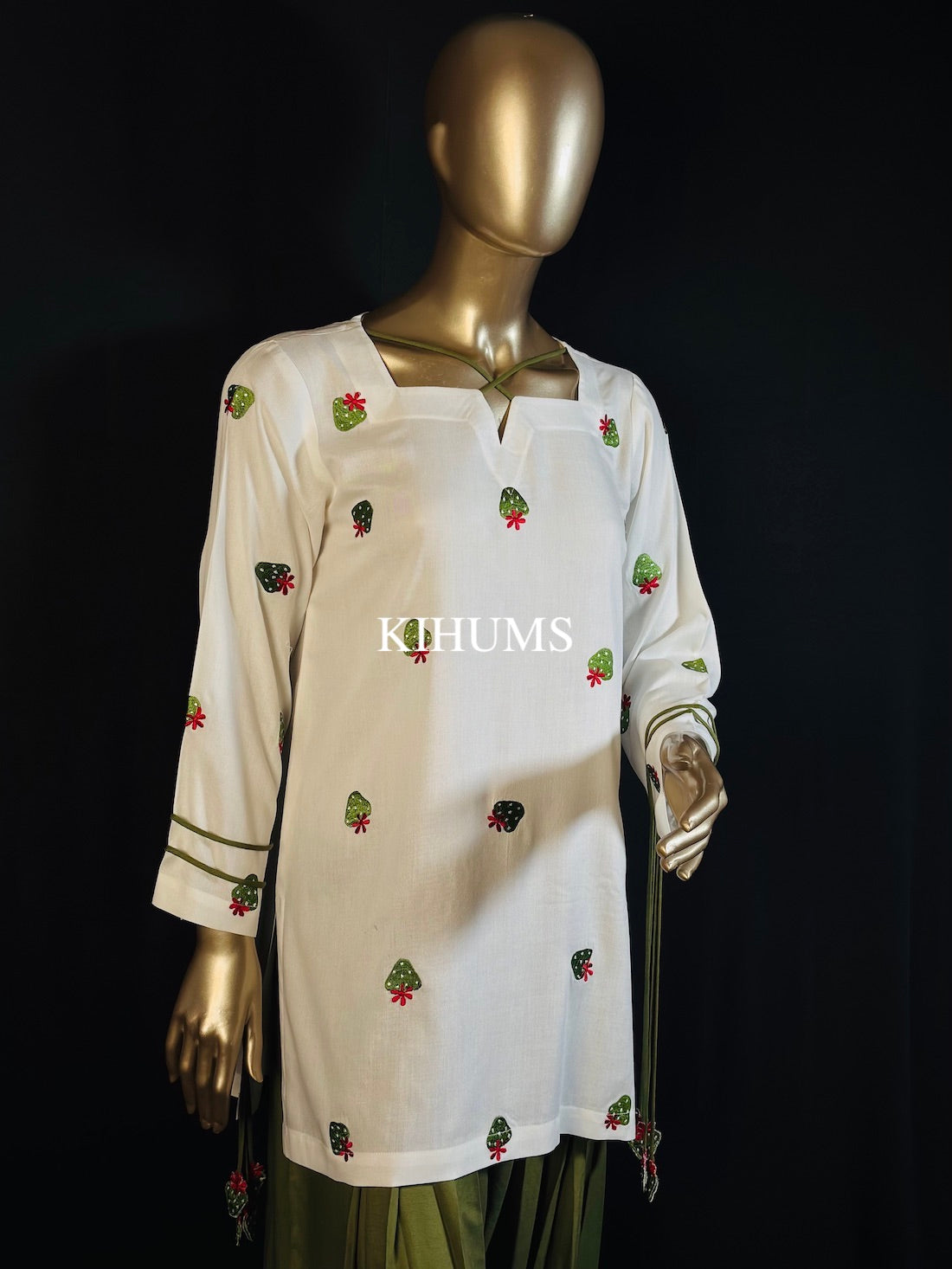 STRAWBERRY Farshi Shalwar Kurta Set | Embroidery work | Kurta Sets for women