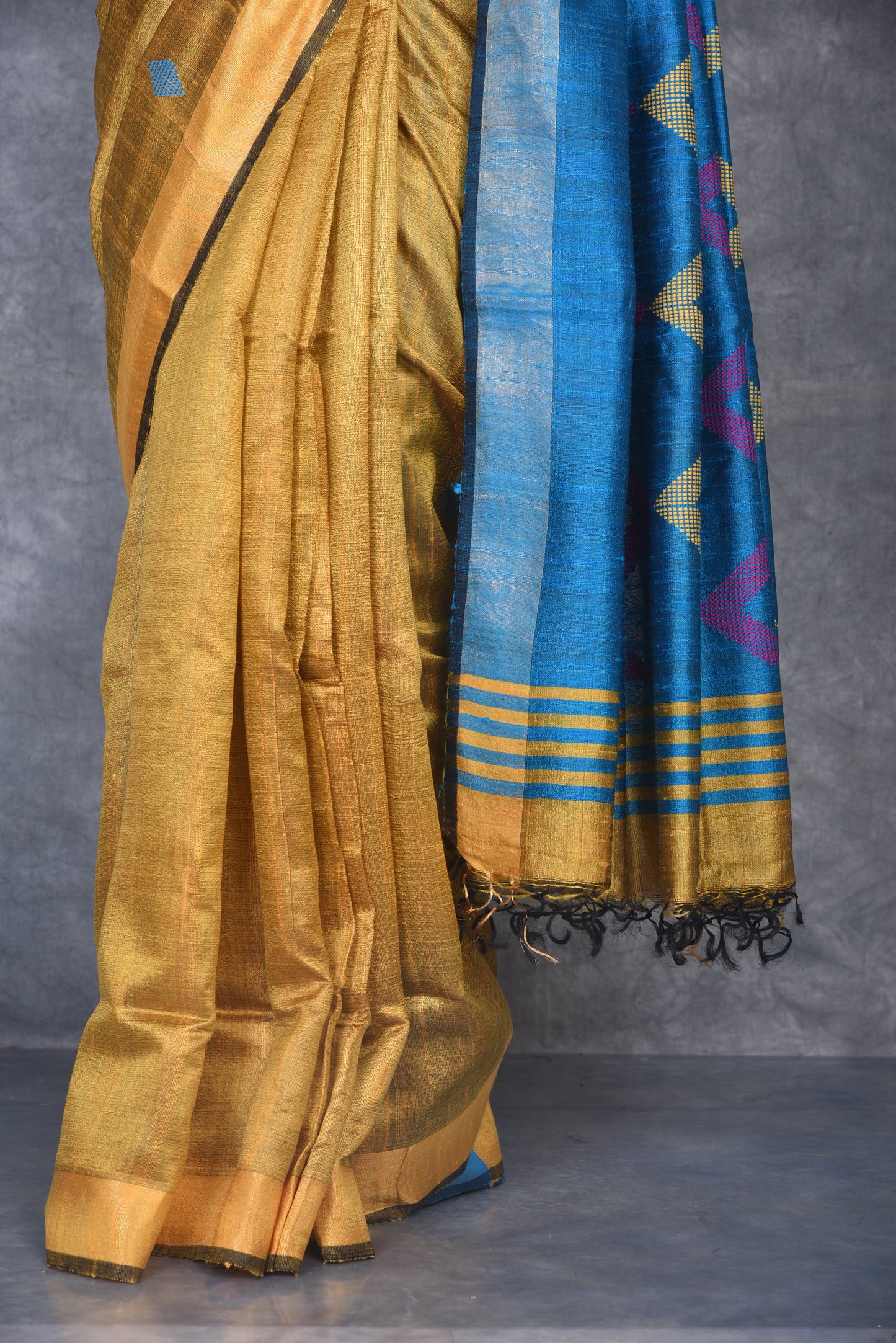 Golden Yellow Shade Handwoven Tussar Dupion Raw Silk Saree | KIHUMS Saree