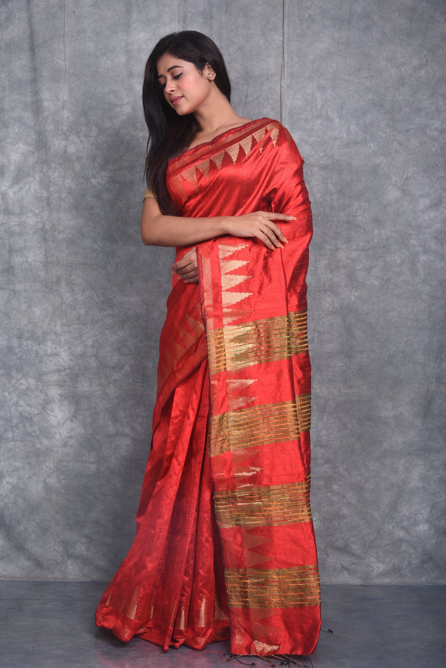 Red Shade Handwoven Tussar Dupion Raw Silk Saree | KIHUMS Saree