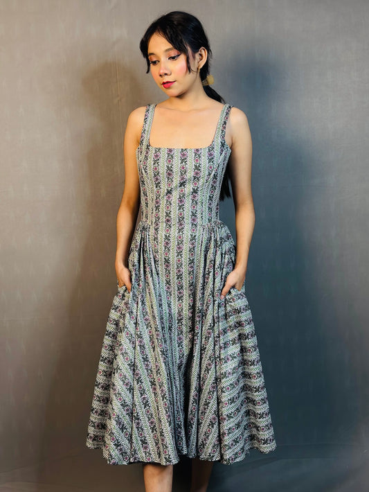 Corset Sun Dress - A Timeless Blend of Elegance and Charm