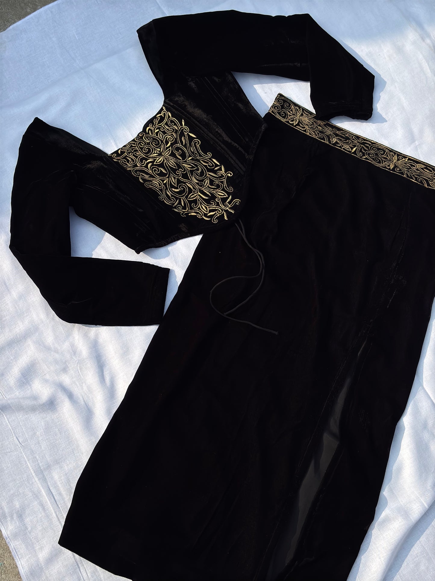 Elegant Microvelvet Embroidered Skirt with Zari Detailing