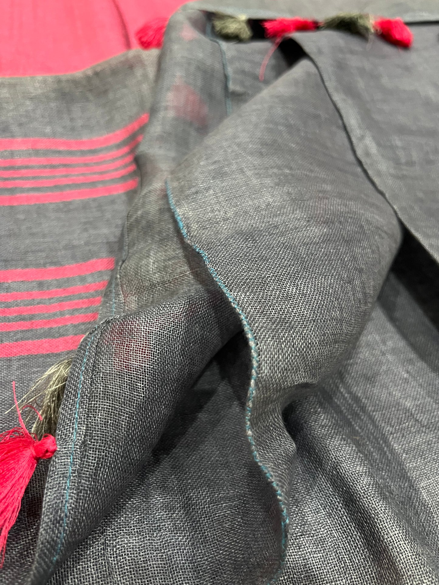 Grey shade Handwoven organic Linen Saree | Silver Zari border| Pink Kanni| Pink Contrast blouse | KIHUMS Saree