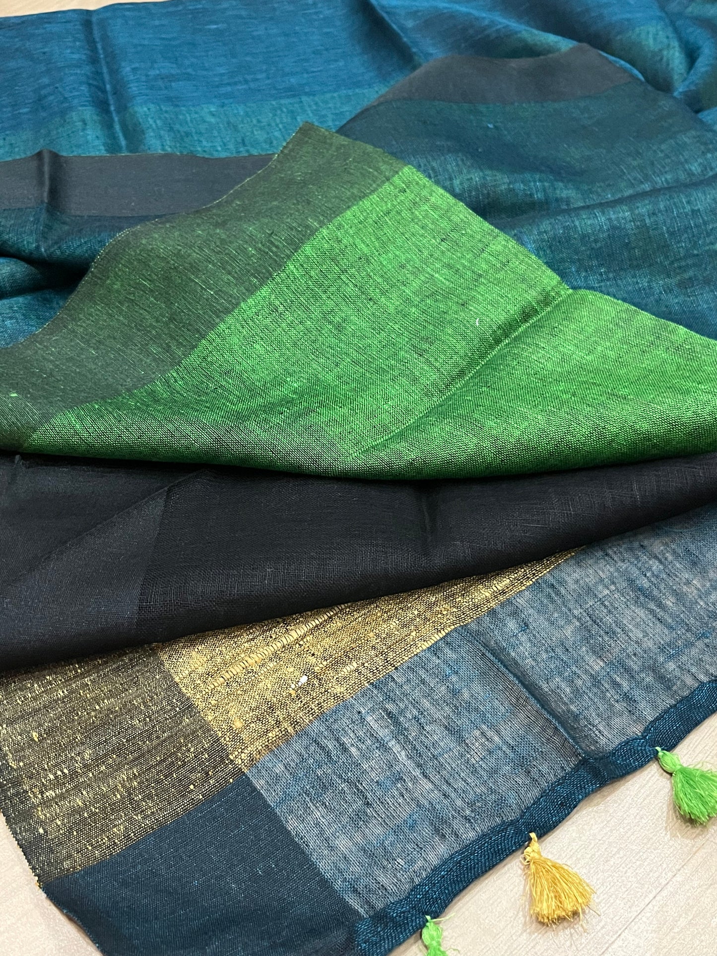 Dark Green & Light green Handwoven organic Linen Saree | Contrast pallu | KIHUMS Saree