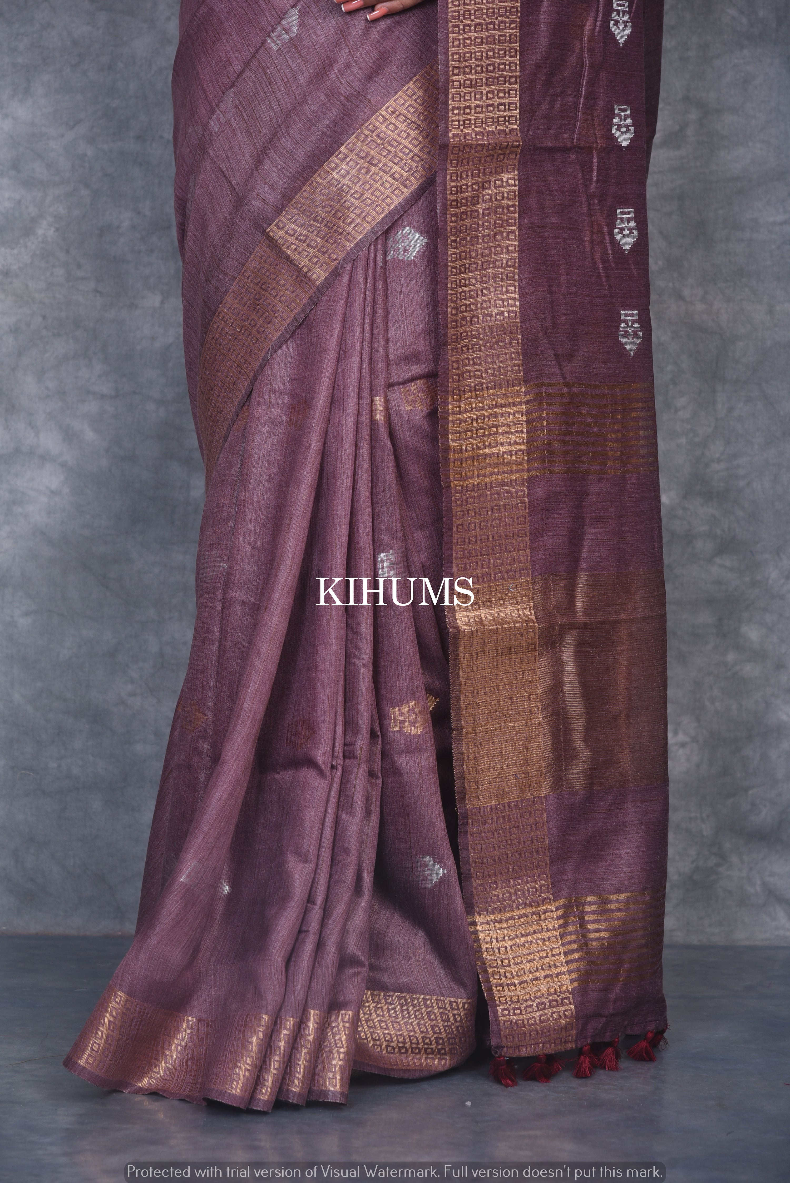 Borderless brinjal purple kancheepuram silk saree with zari stripes,  contrast pallu of zari stripes